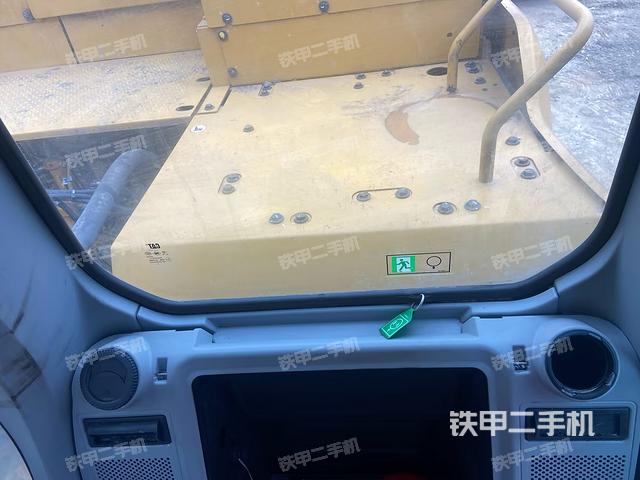 座椅后部（驾驶室部分）