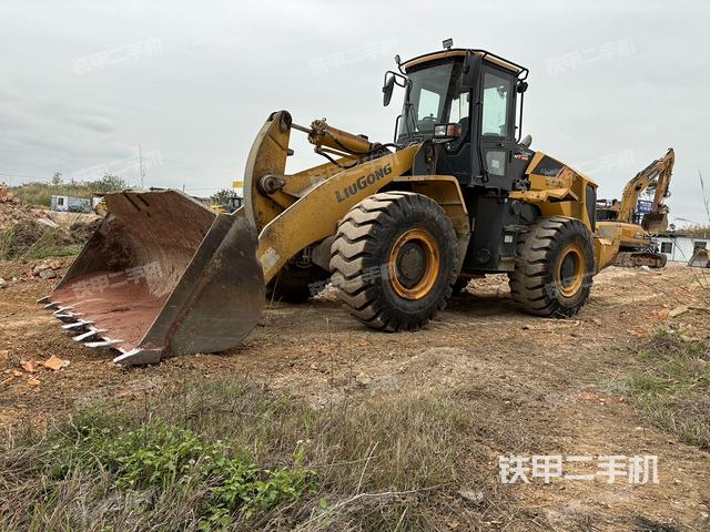 工作装置整体（整机外观及大件）