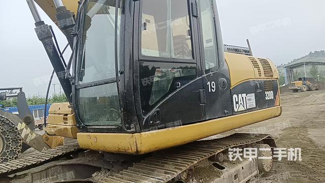 卡特彼勒320D液压挖掘机