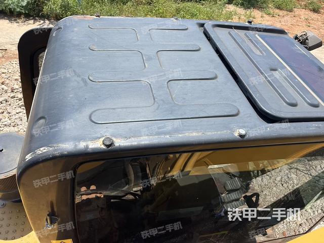 駕駛室頂部（整機(jī)外觀）