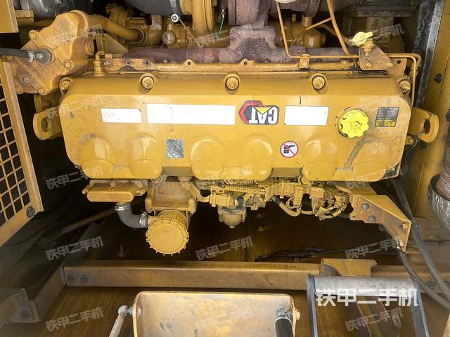 发动机室（上车部件）