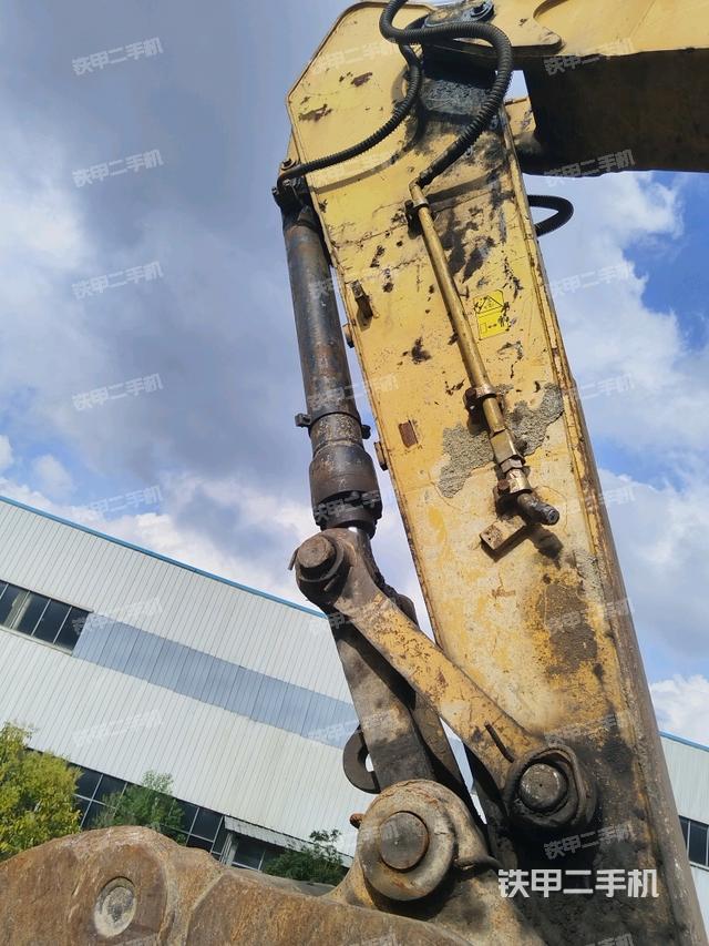 小臂整體左后（工作和回轉(zhuǎn)裝置）