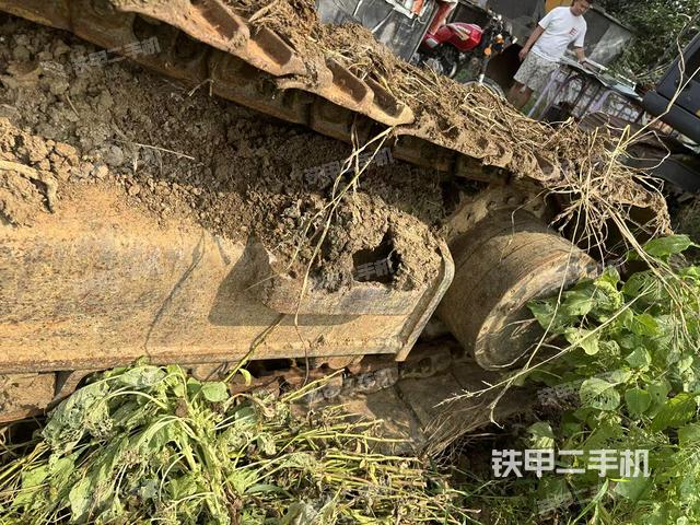 右驅(qū)動(dòng)輪（行走機(jī)構(gòu)）