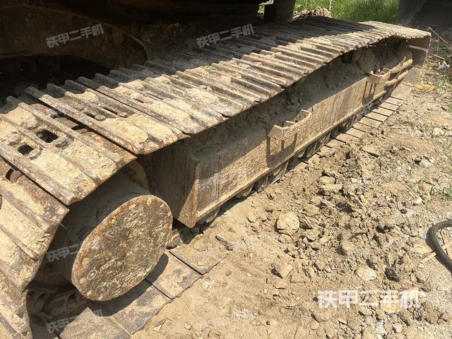 單側(cè)履帶整體（整機(jī)外觀）