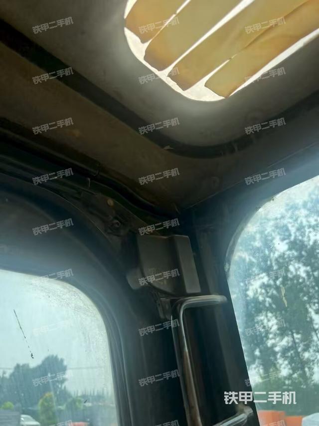 座椅后部（駕駛室部分）