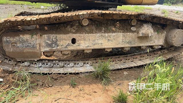 右側(cè)履帶整體（行走機構(gòu)）