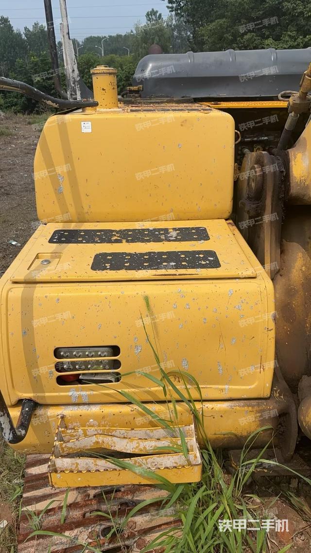 大臂根部?斜視（工作和回轉(zhuǎn)裝置）