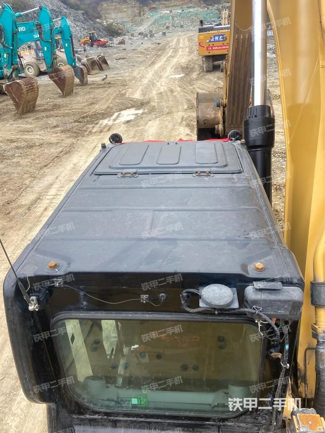 驾驶室顶部俯视（上车部件）