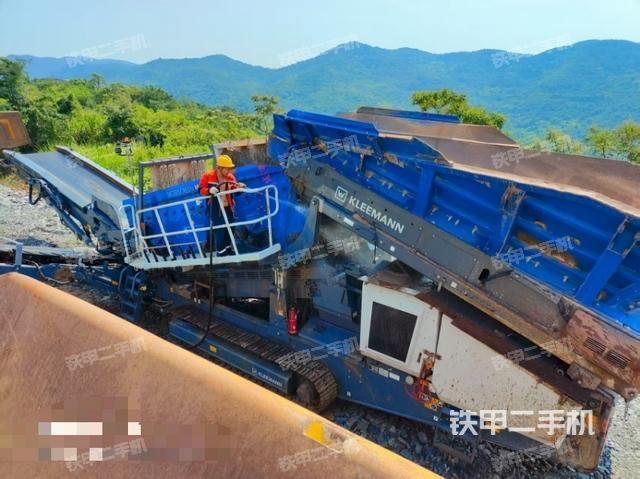 左后45(整機(jī)外觀) 左后45(整機(jī)外觀)