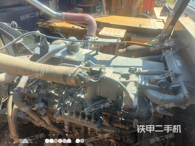 发动机整体俯视(整机外观) 发动机整体俯视(整机外观)