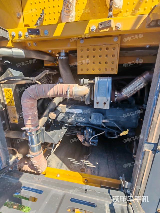 發(fā)動(dòng)機(jī)整體俯視(整機(jī)外觀) 發(fā)動(dòng)機(jī)整體俯視(整機(jī)外觀)