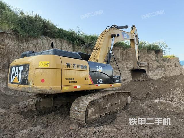 整机右后45°(整机外观) 整机右后45°(整机外观)