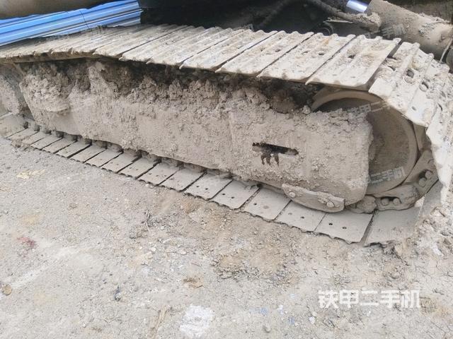 左側(cè)履帶整體?（行走機(jī)構(gòu)）