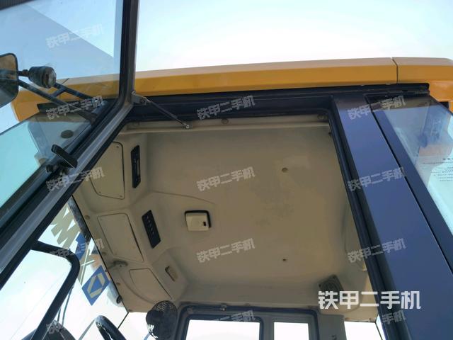 駕駛室外頂全景（壓路機(jī)駕駛室）