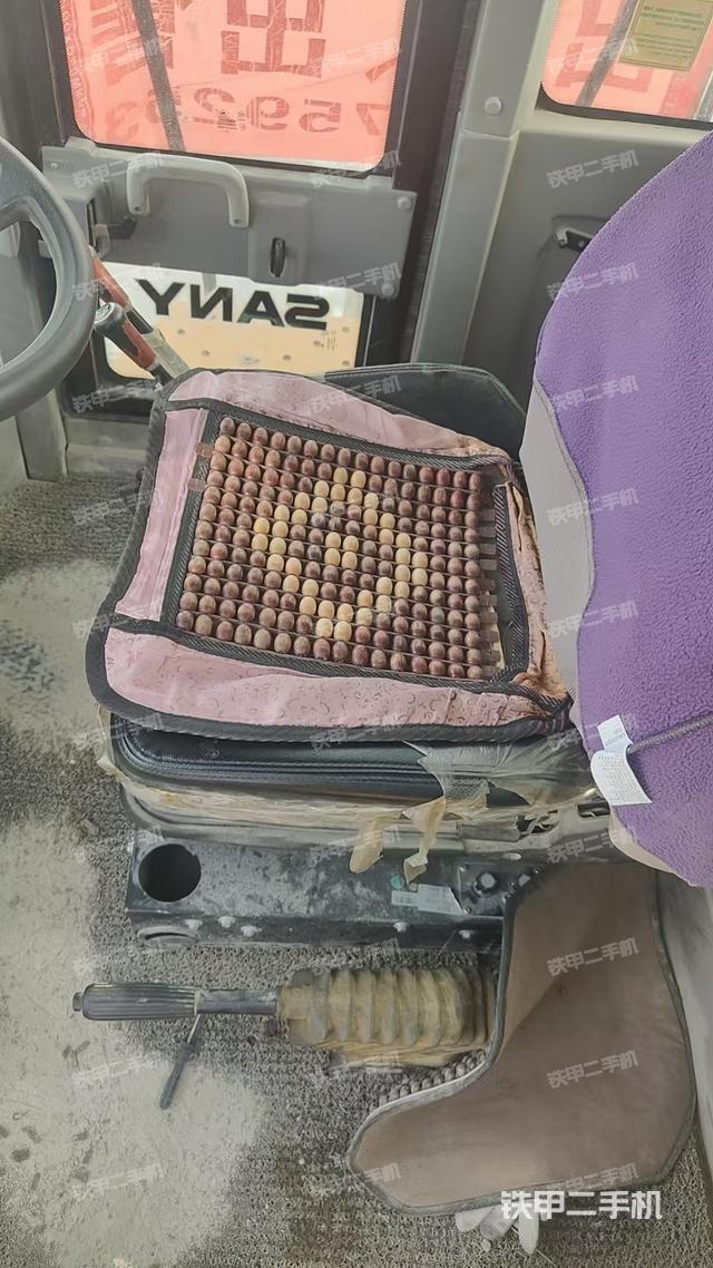 駕駛室操作臺（整機外觀及大件）