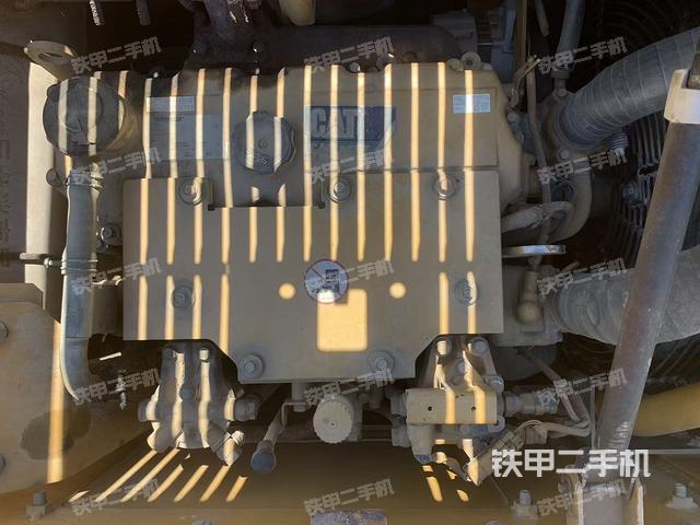 发动机整体俯视(整机外观) 发动机整体俯视(整机外观)