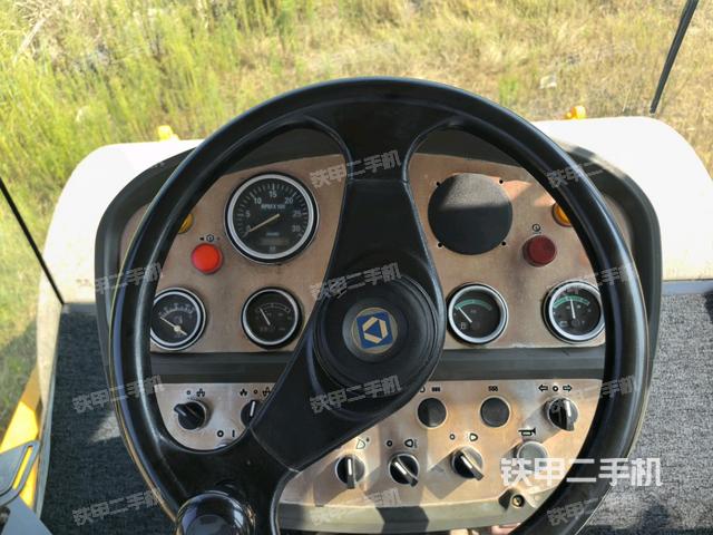 后玻璃角標(biāo)（壓路機(jī)駕駛室）