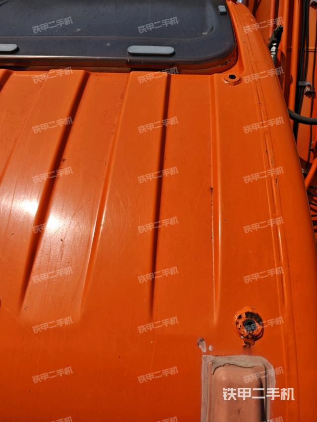 駕駛室頂部俯視(上車(chē)部件) 駕駛室頂部俯視(上車(chē)部件)