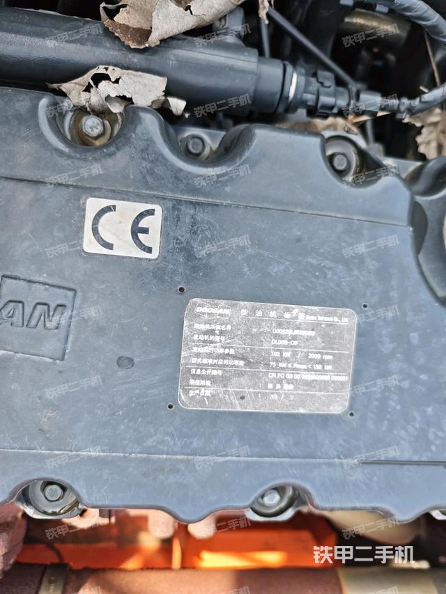 水箱+風(fēng)扇特寫(xiě)(上車(chē)部件) 水箱+風(fēng)扇特寫(xiě)(上車(chē)部件)