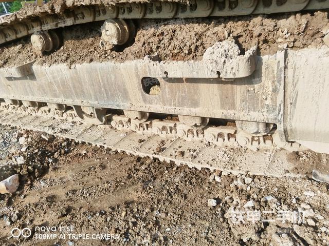 右側(cè)履帶整體（行走機(jī)構(gòu)）