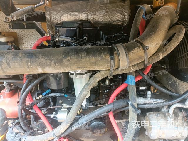 发动机室（上车部件）