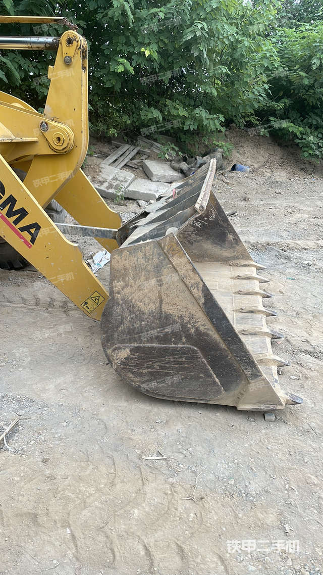 工作裝置整體（整機外觀及大件）