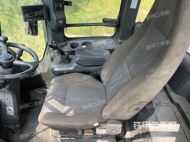 驾驶室工作台（整机外观及大件）