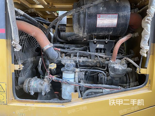 發(fā)動機左側(cè)（整機外觀及大件）