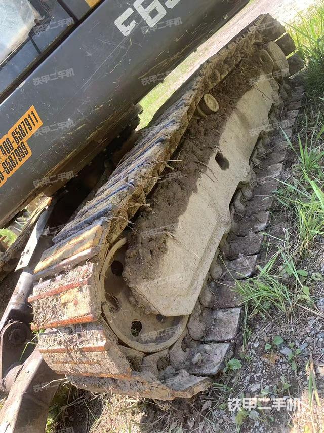 单侧履带整体（整机外观）