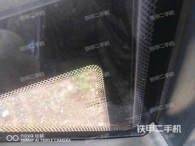 后窗玻璃角標(biāo)（駕駛室部分）