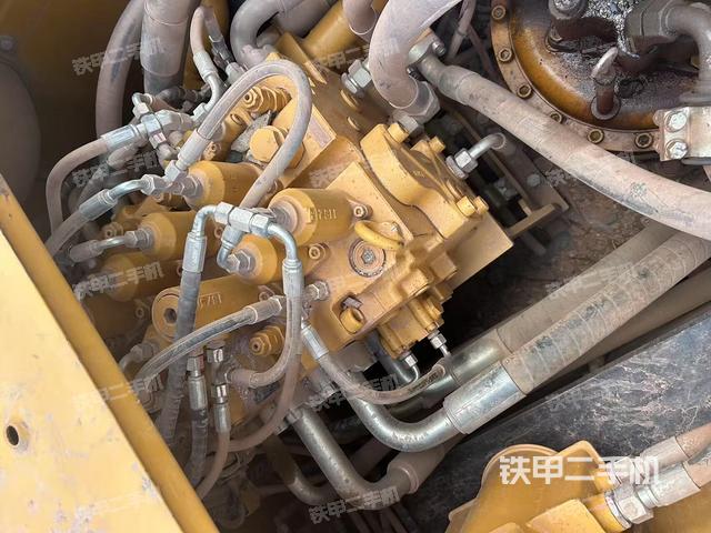 回转马达(上车部件) 回转马达(上车部件)