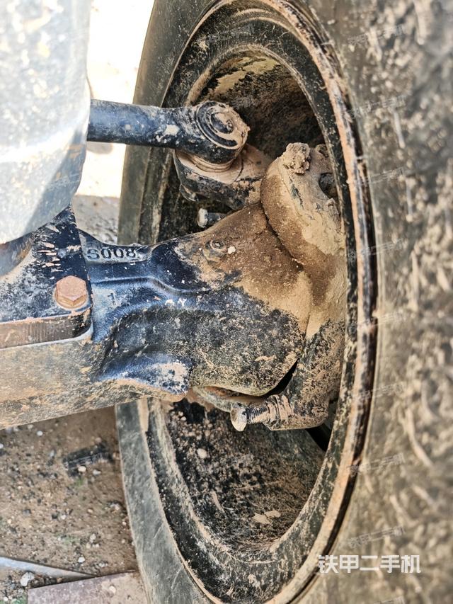 左驅(qū)動(dòng)輪(行走機(jī)構(gòu)) 左驅(qū)動(dòng)輪(行走機(jī)構(gòu))