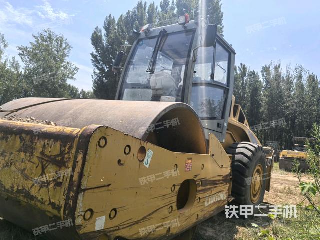 柳工CLG6122压路机