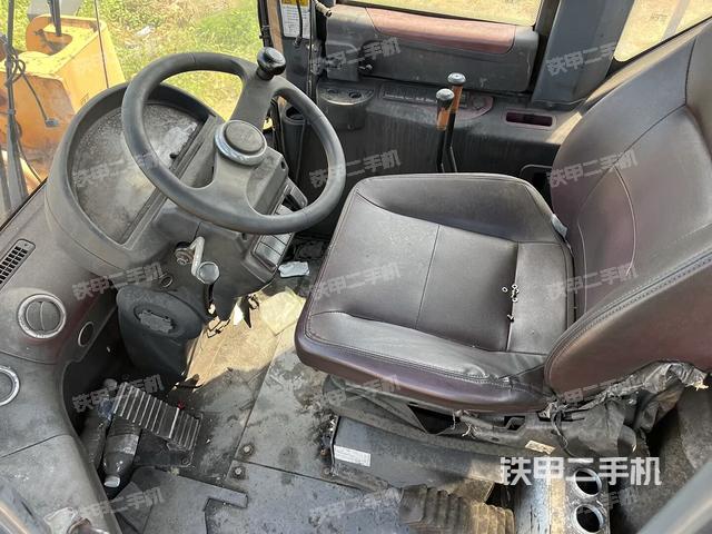 驾驶室工作台（整机外观及大件）