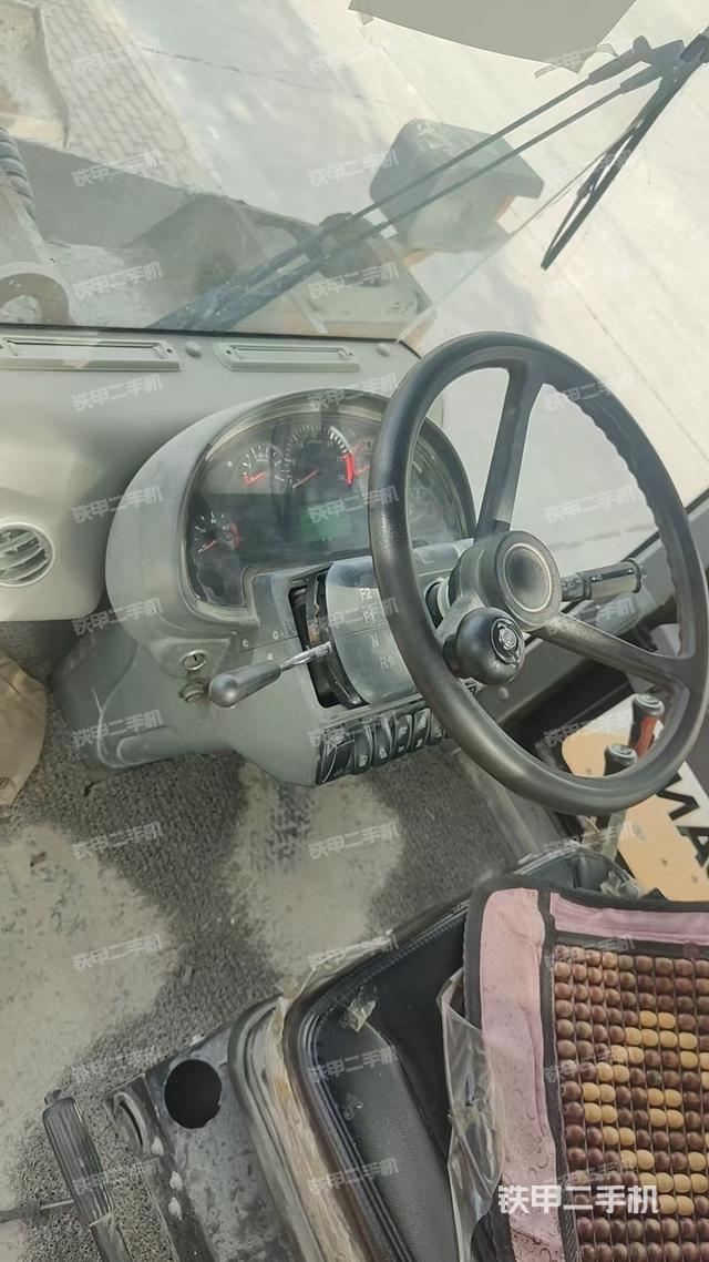 駕駛室工作臺（整機外觀及大件）