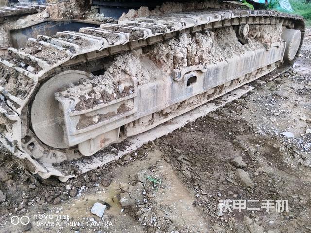 左側(cè)履帶整體?（行走機(jī)構(gòu)）