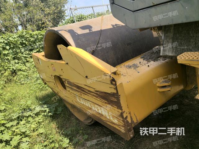 前车架正左侧(压路机前后车架) 前车架正左侧(压路机前后车架)