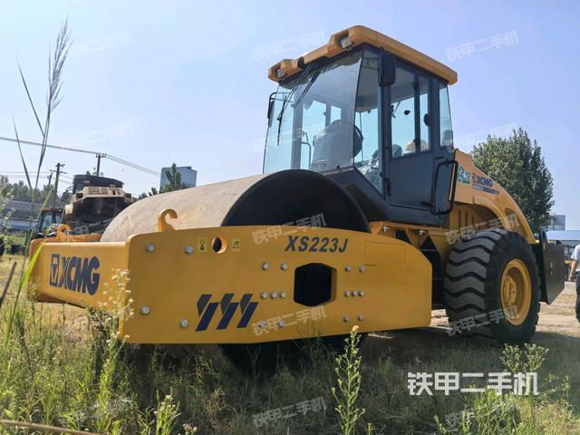 徐工XS223J压路机