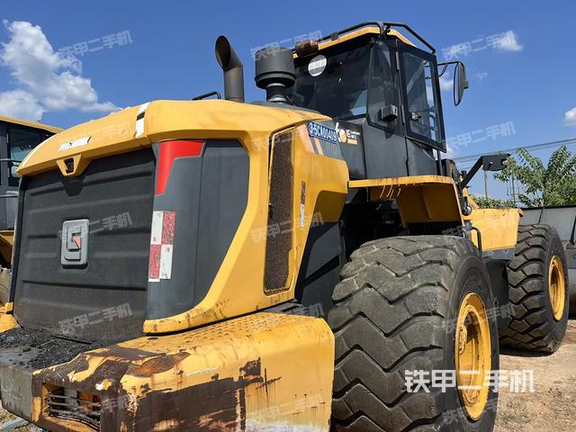 整機右后45°（整機外觀及大件）