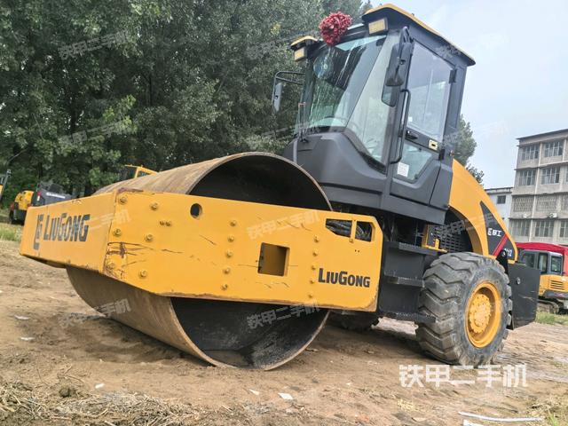 柳工CLG6122E压路机