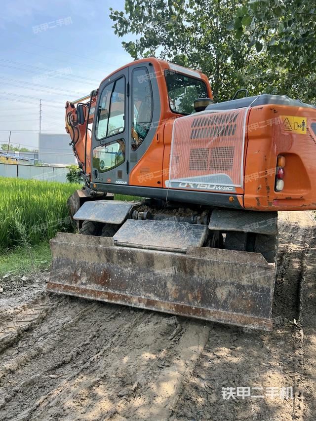 右前45(整機(jī)外觀) 右前45(整機(jī)外觀)