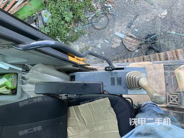 驾驶室整体（整机外观）