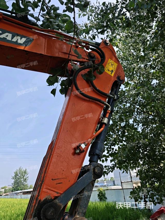 大臂整體?右側(cè)(工作和回轉(zhuǎn)裝置) 大臂整體?右側(cè)(工作和回轉(zhuǎn)裝置)