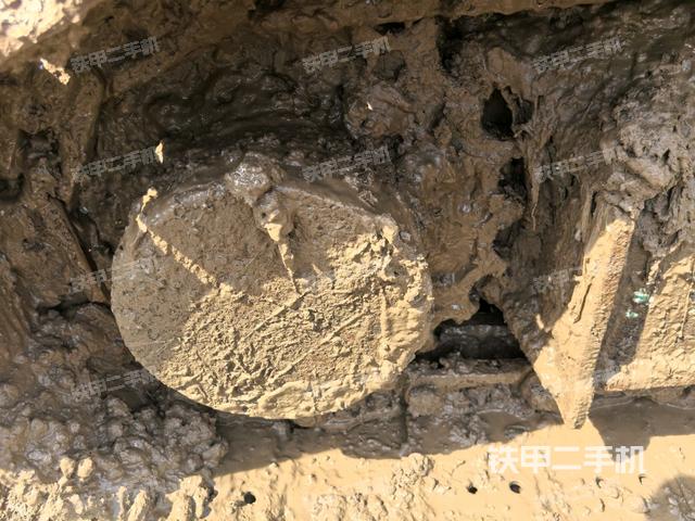 左側(cè)行走馬達(dá)蓋板（行走機(jī)構(gòu)）