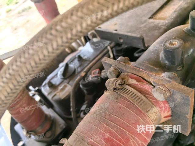 風扇及皮帶（壓路機發(fā)動機艙）