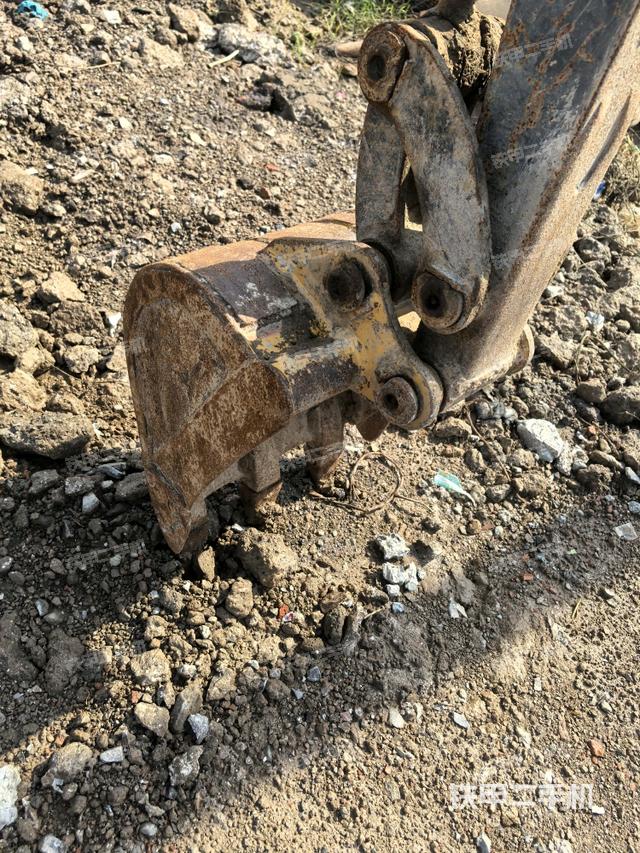 鏟斗右后整體（工作和回轉(zhuǎn)裝置）