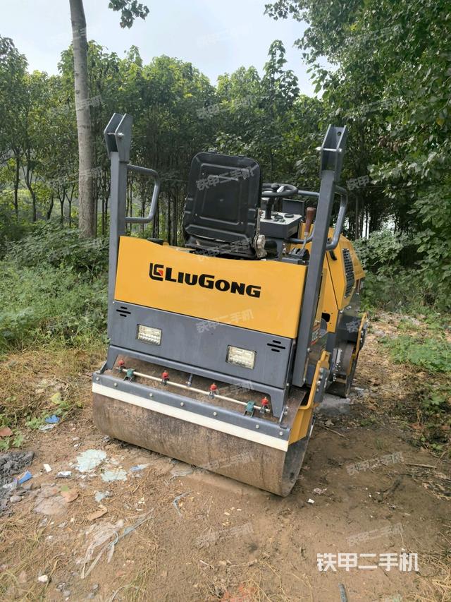 右后45°（壓路機整機外觀）