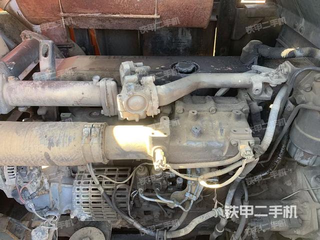 发动机整体俯视(整机外观) 发动机整体俯视(整机外观)