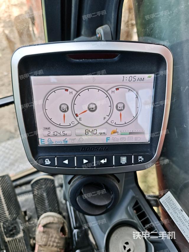 顯示屏?(駕駛室部分) 顯示屏?(駕駛室部分)