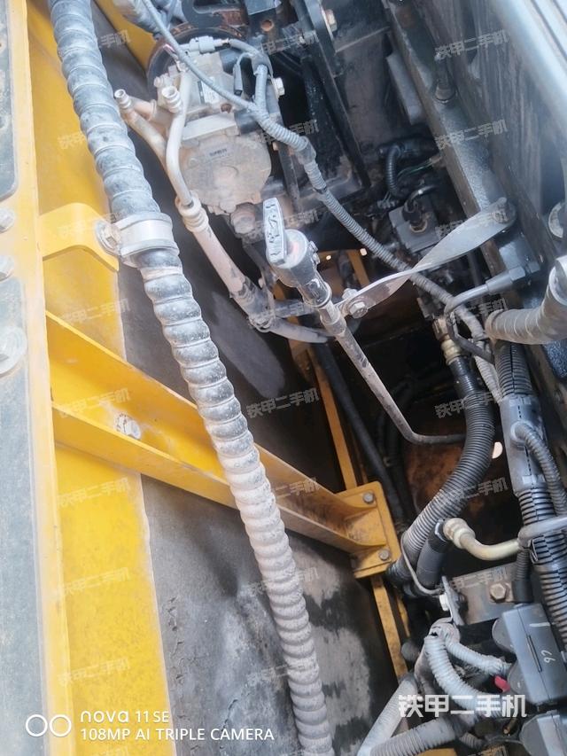 氣門室蓋螺絲特寫（上車部件）